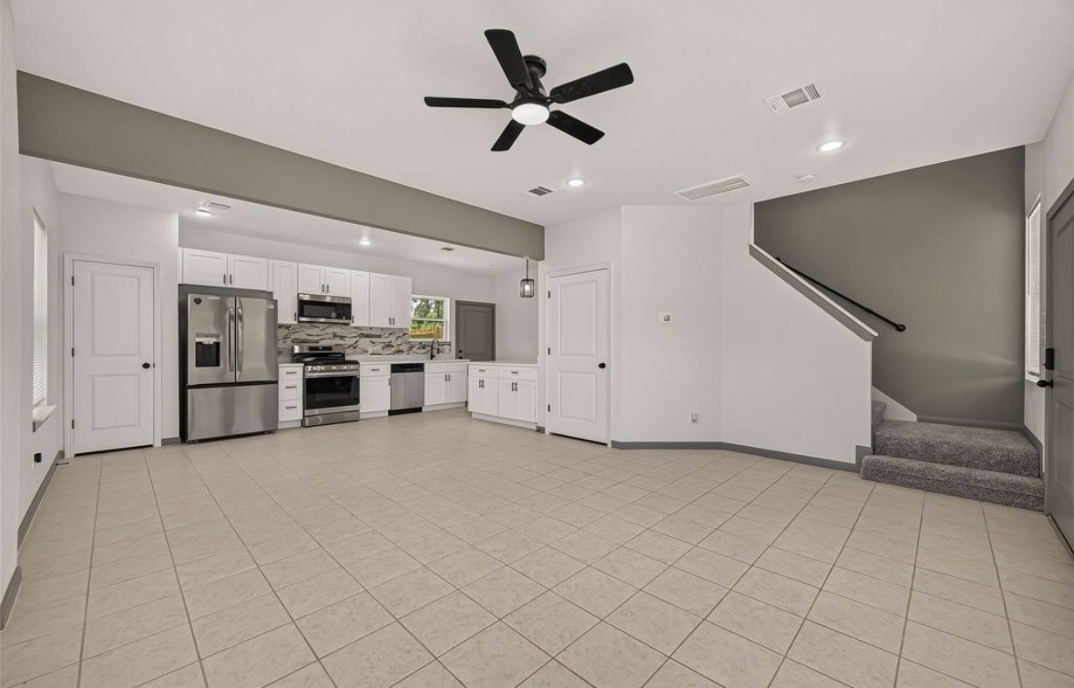 8306 Tidwell Road Houston, TX 77028 - Photo 5 of 22 Gallery Image 5