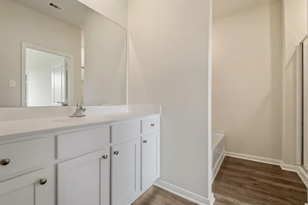 $2,170 | 15802 Berry Hl Drive, Conroe, TX 77303