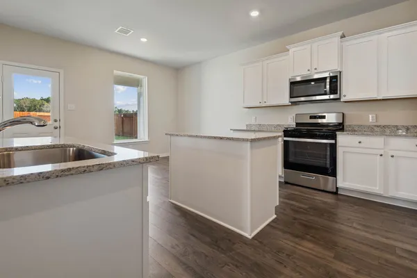 $2,170 | 15802 Berry Hl Drive, Conroe, TX 77303