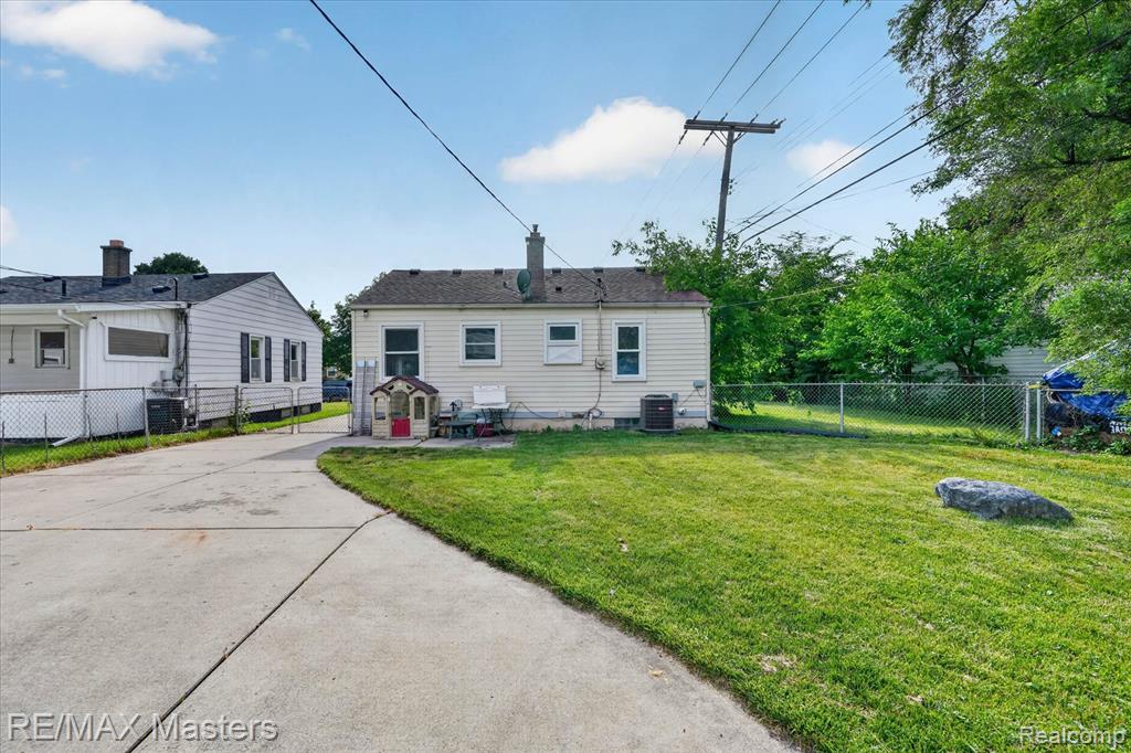 4643 Niagara Street Wayne, MI 48184 - Photo 31 of 34