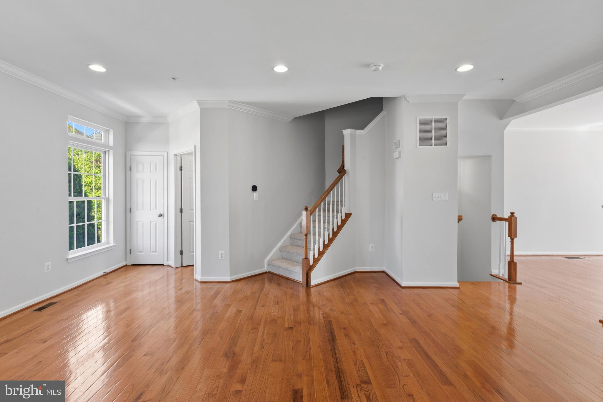1729 Theale Way Hanover, MD 21076 - Photo 12 of 56 Living Room