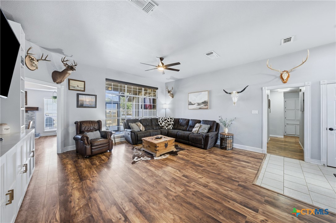 1601 Citation Loop Harker Heights, TX 76548 - Photo 7 of 42 a living room with furniture and wooden floor