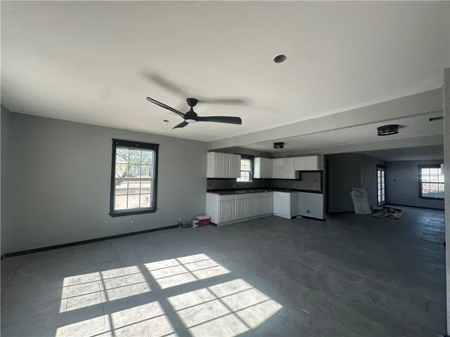 $185,900 | 203 East Blair Street, Three Rivers, TX 78071