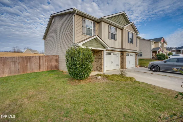 $269,900 | 425 Manchester Place, Bristol, TN 37620