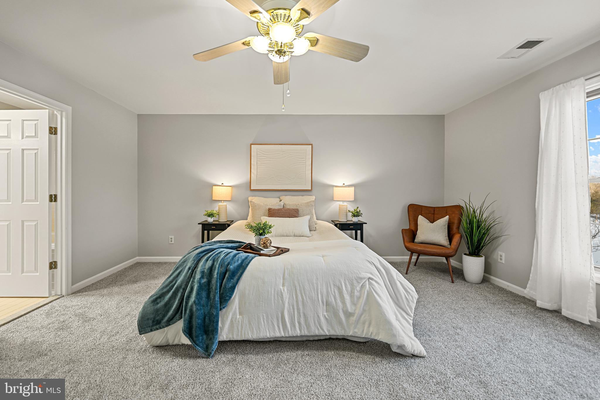 10449 Pineview Road Manassas, VA 20111 - Photo 24 of 55 Expansive Primary Room