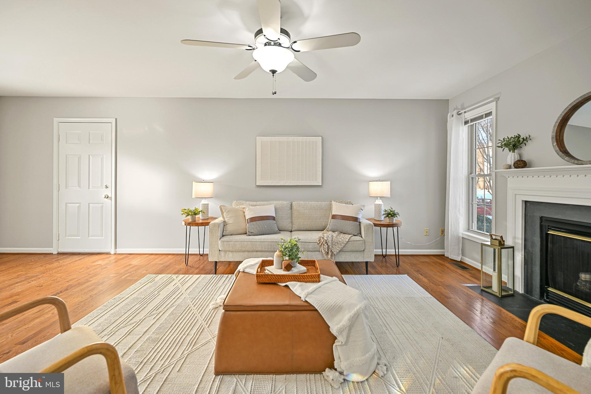 10449 Pineview Road Manassas, VA 20111 - Photo 9 of 46 Family Room off of Kitchen