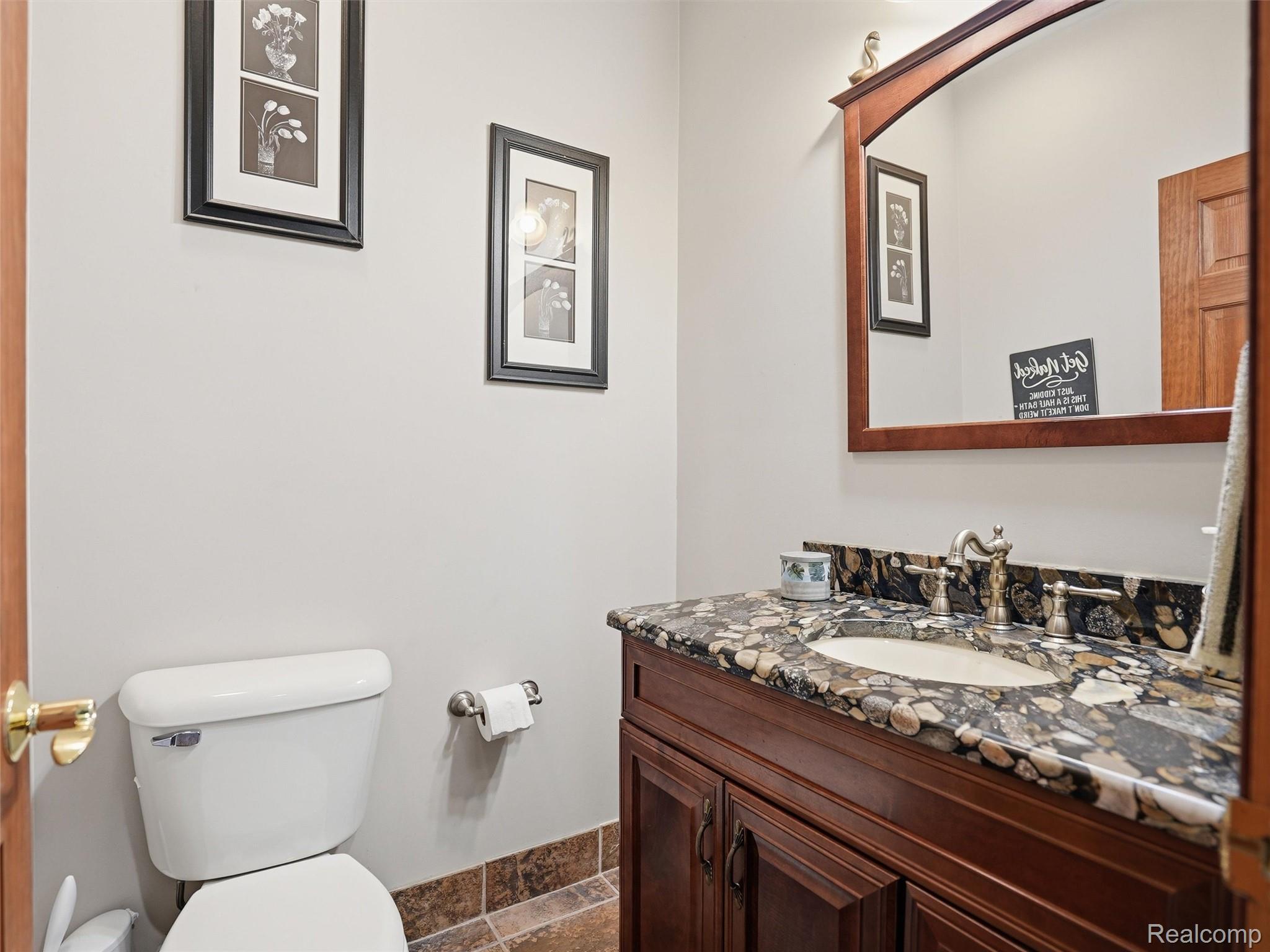 5790 Roberts Road Marine City, MI 48039 - Photo 23 of 72 24-DSC08545.jpg