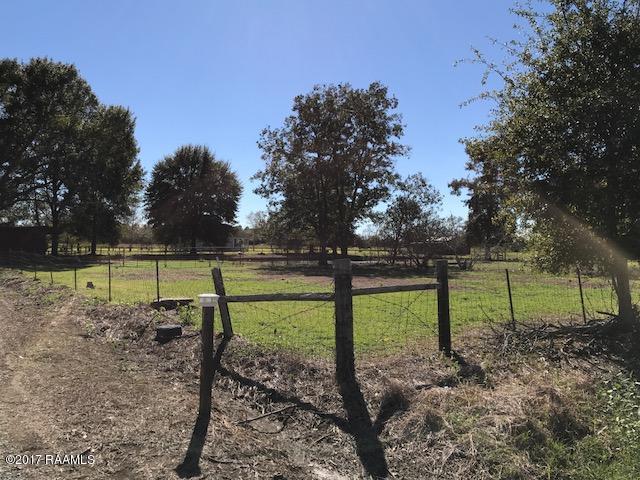 752 Hwy Church Point, LA 70525 - Photo 2 of 11 IMG_1405
