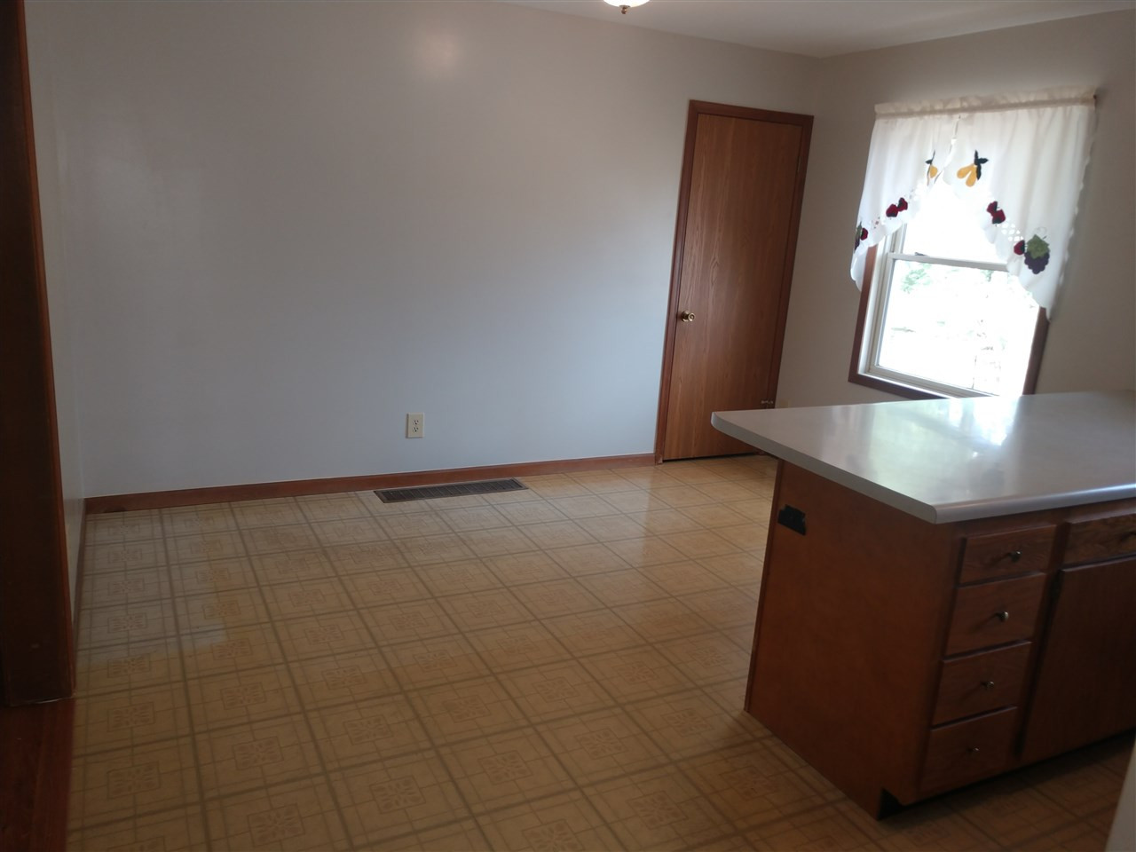 315 Independence Dry Ridge Dry Ridge, KY 41035 - Photo 6 of 39