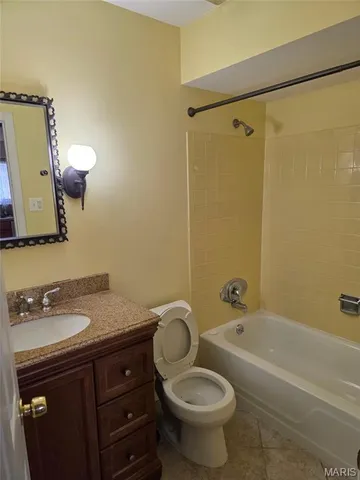 $93,000 | 330 Chapel Ridge Drive, Unit G, Hazelwood, MO 63042