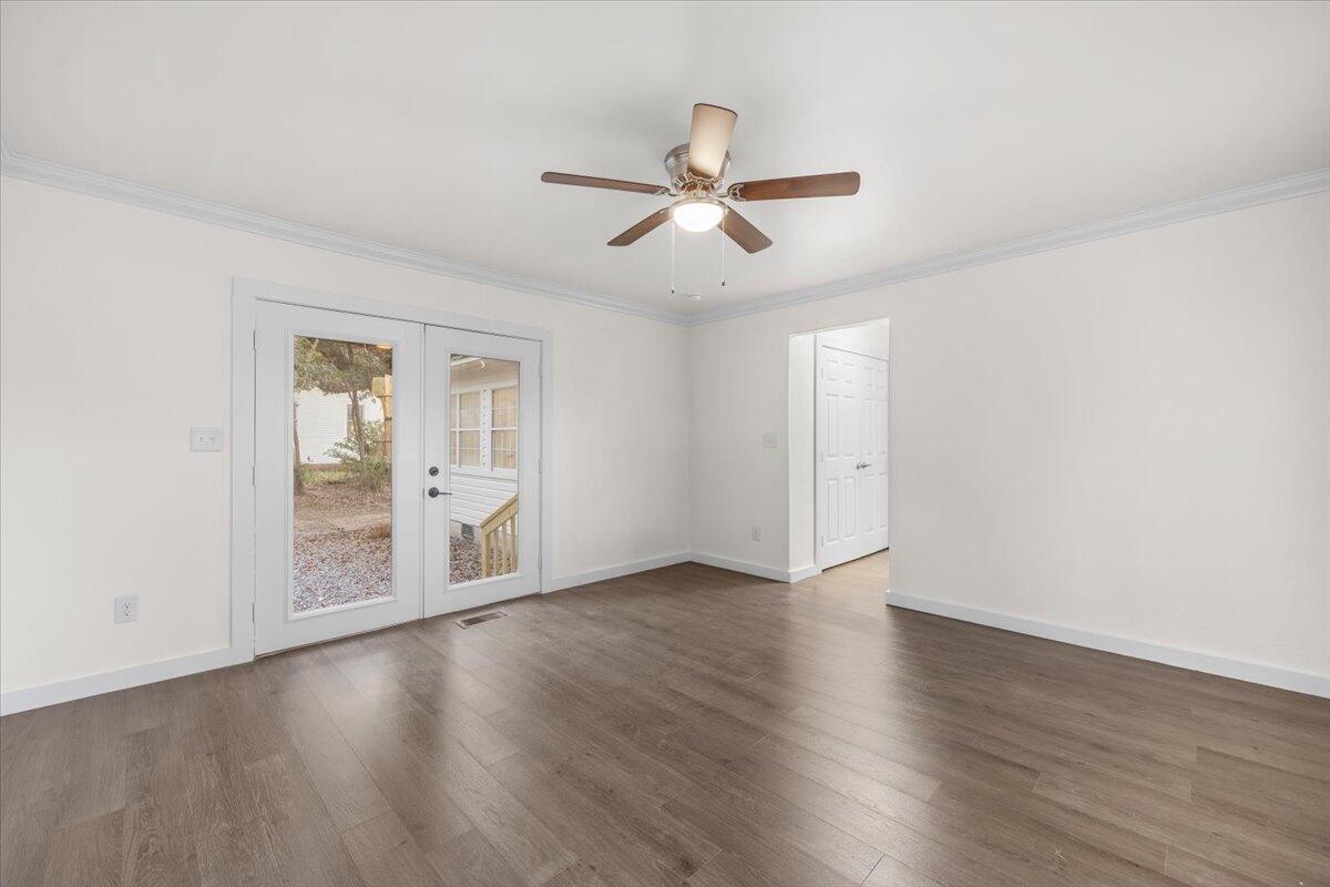 7013 Overman Street Milton, FL 32583 - Photo 22 of 31 08-1V3A6512