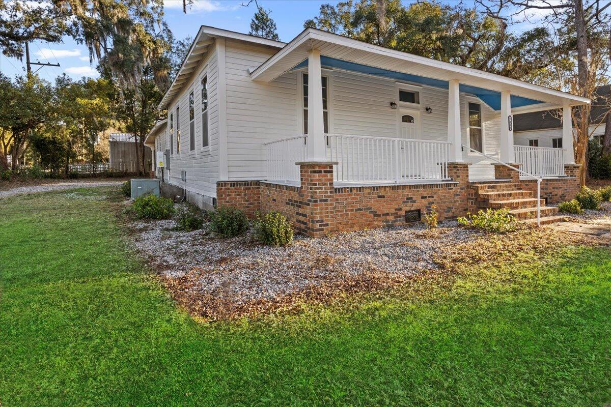 7013 Overman Street Milton, FL 32583 - Photo 3 of 31 33-1V3A6331.jpgv2