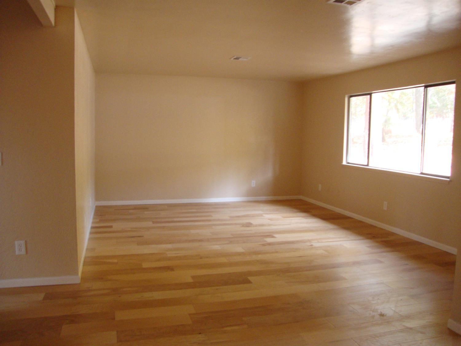 842 Summit Loop Road Grants Pass, OR 97527 - Photo 4 of 32 Additional Photo