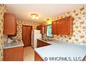 24 Camelfield Road Weaverville, NC 28787 - Photo 8 of 23 Gallery Image 8