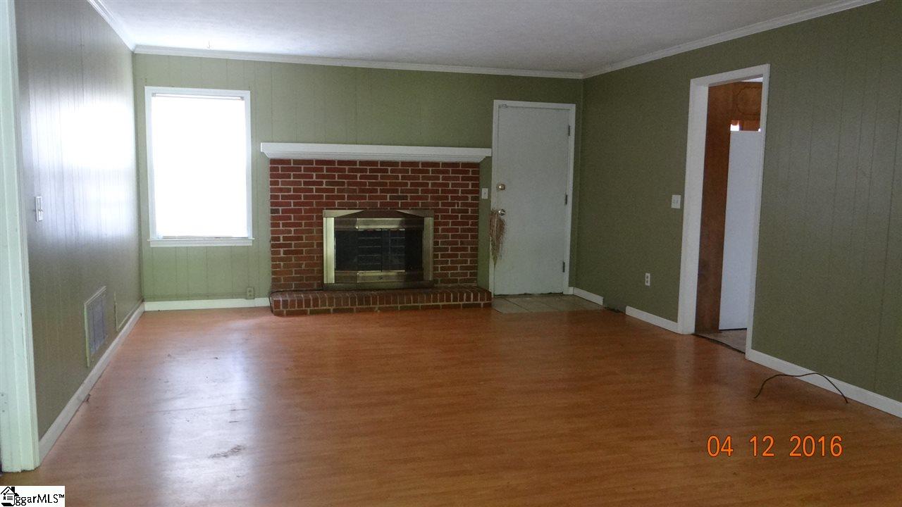 703 Neely Ferry Road Simpsonville, SC 29680 - Photo 2 of 13 Gallery Image 2