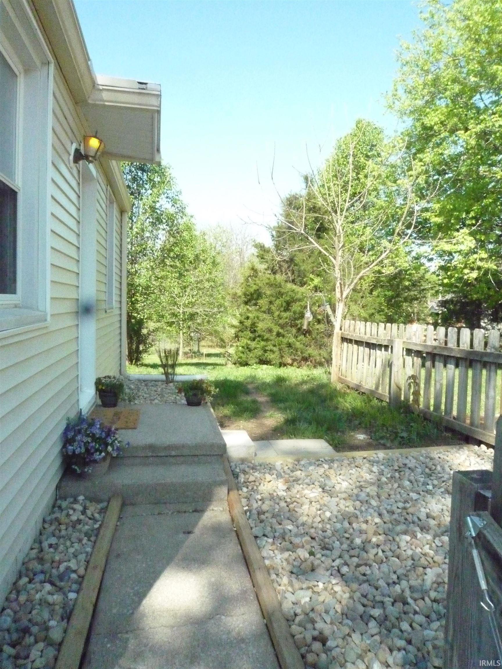 3800 North Russell Road Bloomington, IN 47408 - Photo 22 of 24 Gallery Image 22