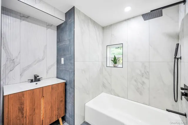 $1,387,000 | 15 Superior Road, Floral Park, NY 11001