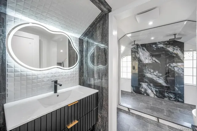 $1,387,000 | 15 Superior Road, Floral Park, NY 11001