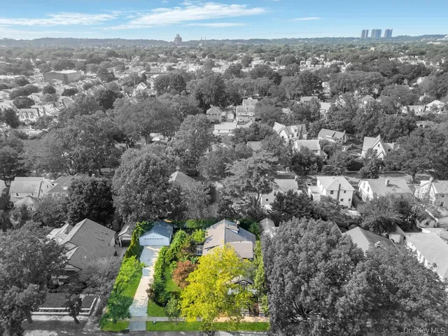 $1,488,000 | 15 Superior Road, Floral Park, NY 11001