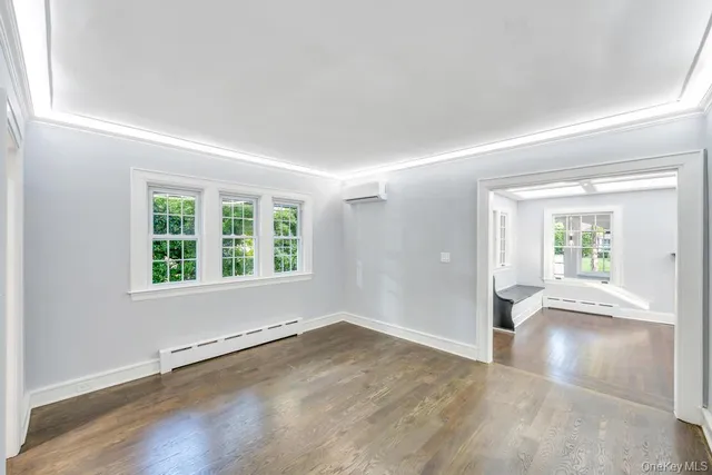 $1,488,000 | 15 Superior Road, Floral Park, NY 11001