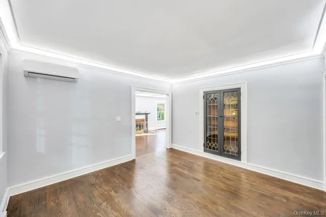 $1,488,000 | 15 Superior Road, Floral Park, NY 11001