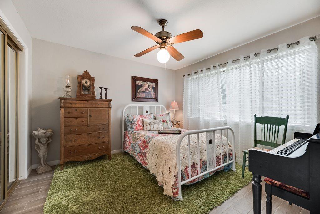 813 Signal Ridge Place, Unit 813 Rockwall, TX 75032 - Photo 12 of 22 SECONDARY BR