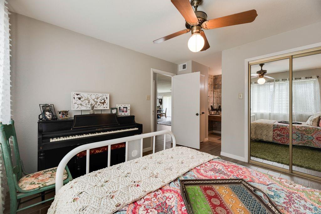 813 Signal Ridge Place, Unit 813 Rockwall, TX 75032 - Photo 13 of 22 SECONDARY BR