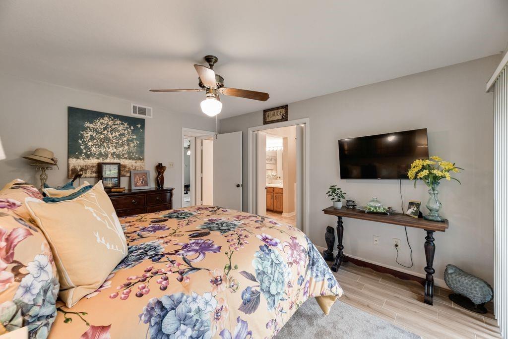 813 Signal Ridge Place, Unit 813 Rockwall, TX 75032 - Photo 9 of 22 PRIMARY