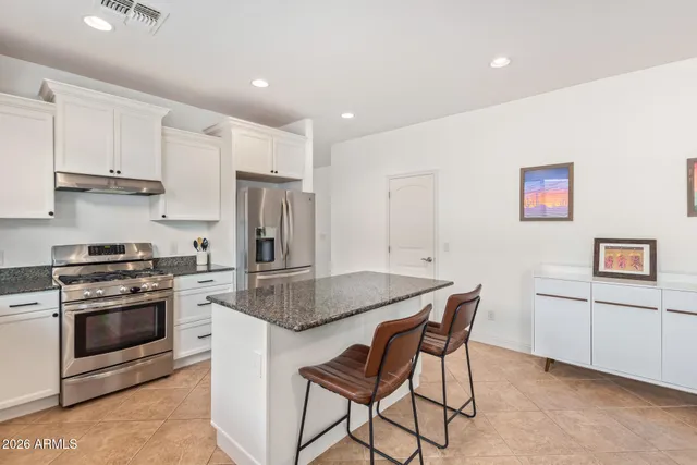 $2,500 | 1317 Eucalyptus Lane, San Tan Valley, AZ 85143