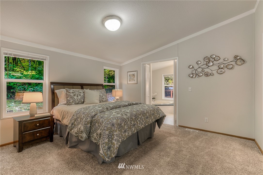 7721 Delphi Road Southwest Olympia, WA 98512 - Photo 9 of 25 Gallery Image 9