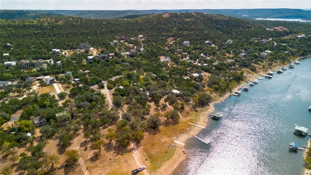 a view of a flower in a garden