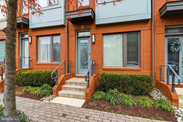 a view of a house with door and porch
