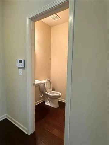 a bathroom with a toilet