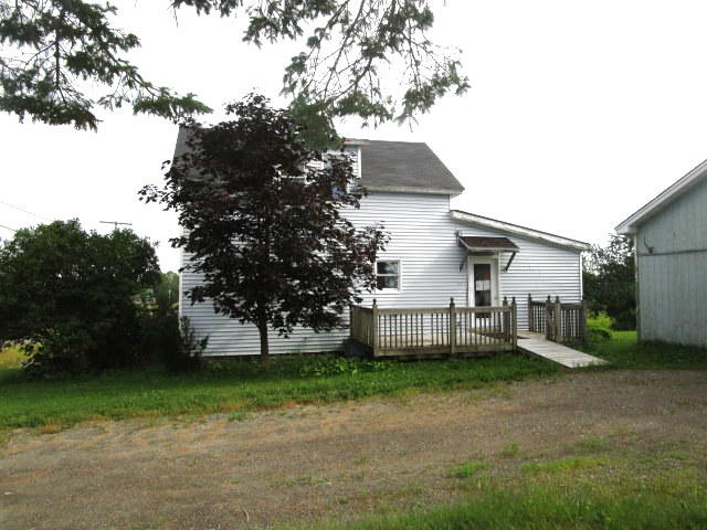 185 Houlton Road Easton, ME 04740 - Photo 10 of 15 231-076374 Front Side Ext