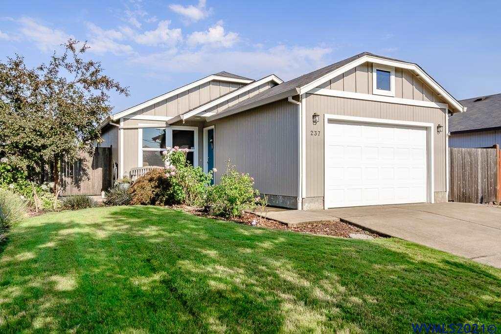 237 Clover Ridge Road Northeast Albany, OR 97322 - Photo 2 of 36