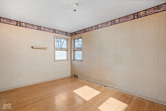 $350,000 | 8303 North College Avenue, Indianapolis, IN 46240