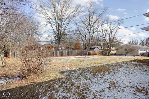 $350,000 | 8303 North College Avenue, Indianapolis, IN 46240