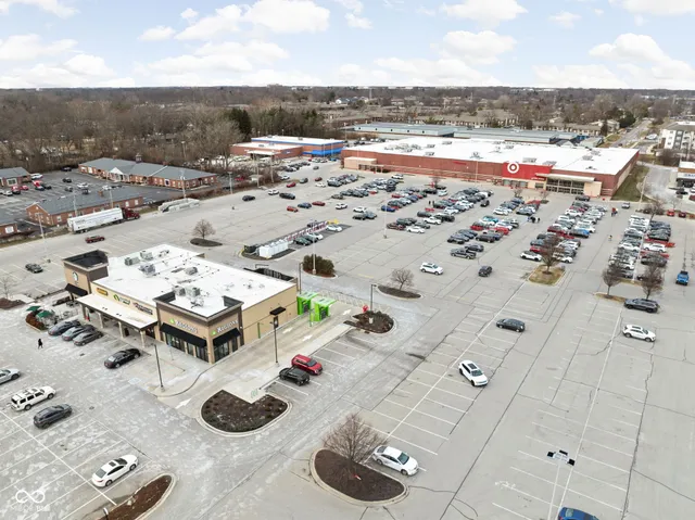 $350,000 | 8303 North College Avenue, Indianapolis, IN 46240