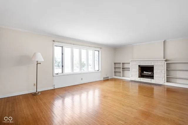 $350,000 | 8303 North College Avenue, Indianapolis, IN 46240