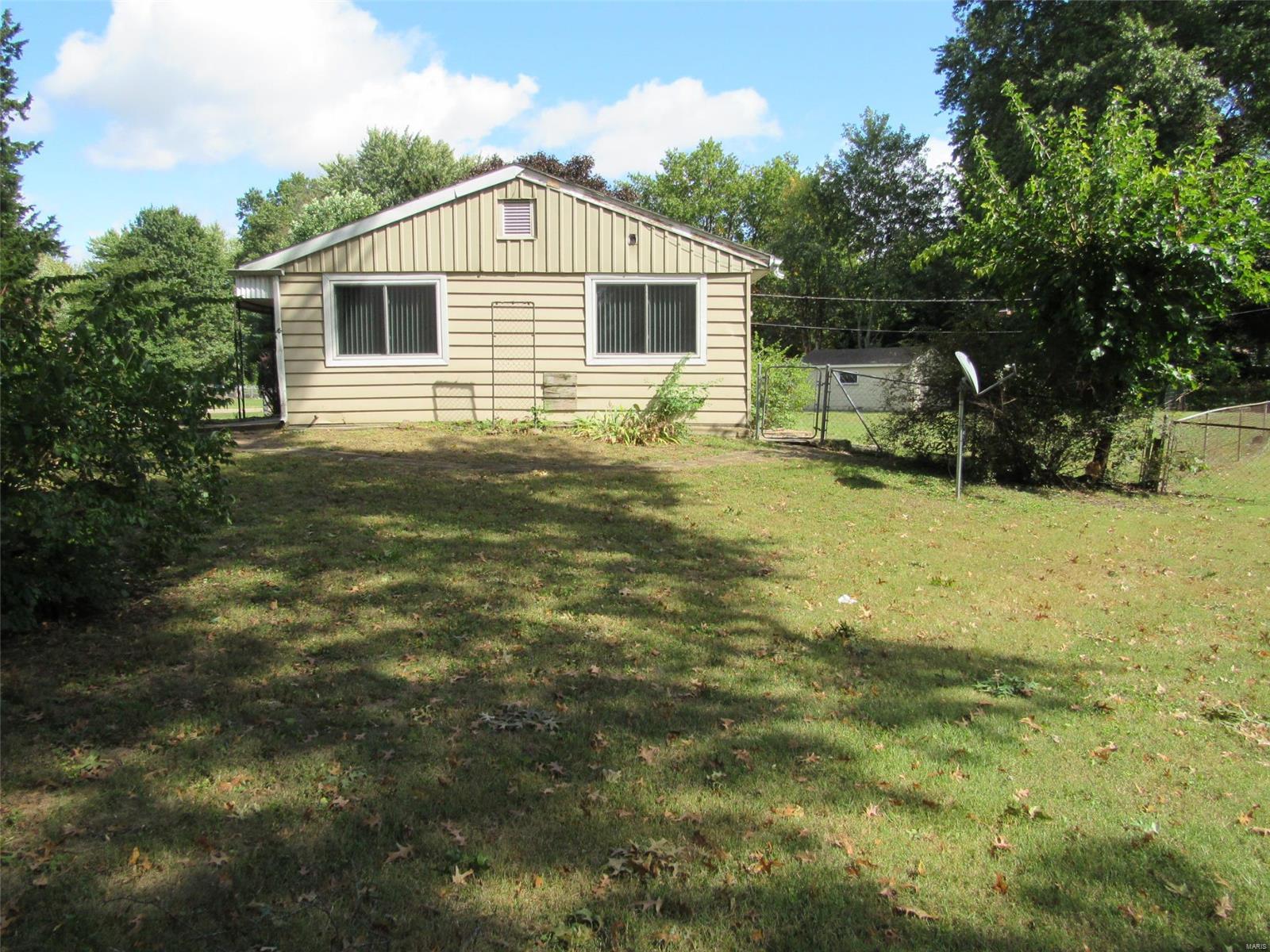 11656 Larimore Road St. Louis, MO 63138 - Photo 14 of 17