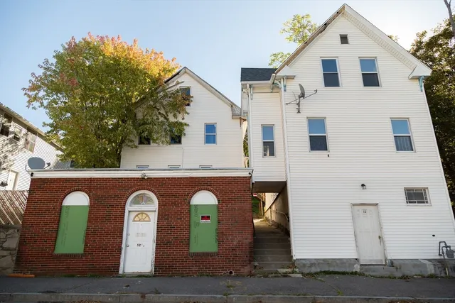 $960,000 | 52-52.5 Wall Street, Worcester, MA 01604