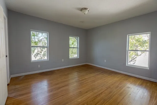 $960,000 | 52-52.5 Wall Street, Worcester, MA 01604