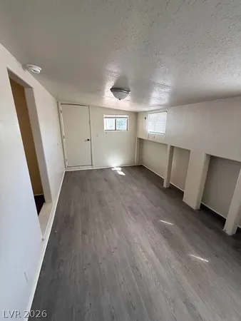 $1,300 | 5051 Sitka Lane, Las Vegas, NV 89121