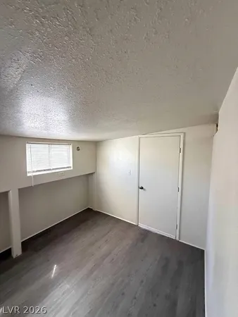 $1,300 | 5051 Sitka Lane, Las Vegas, NV 89121