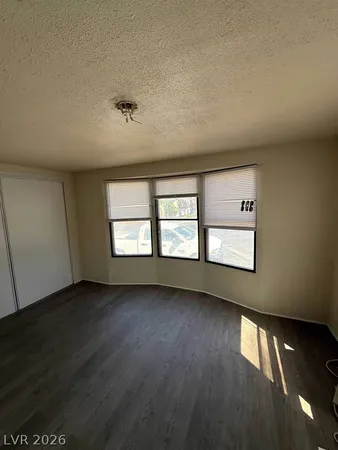 $1,300 | 5051 Sitka Lane, Las Vegas, NV 89121