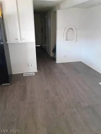 $1,300 | 5051 Sitka Lane, Las Vegas, NV 89121