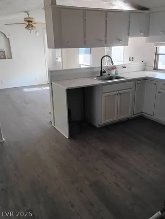 $1,300 | 5051 Sitka Lane, Las Vegas, NV 89121