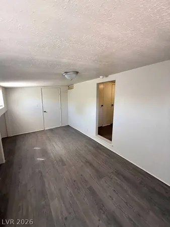 $1,300 | 5051 Sitka Lane, Las Vegas, NV 89121