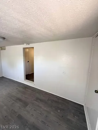 $1,300 | 5051 Sitka Lane, Las Vegas, NV 89121