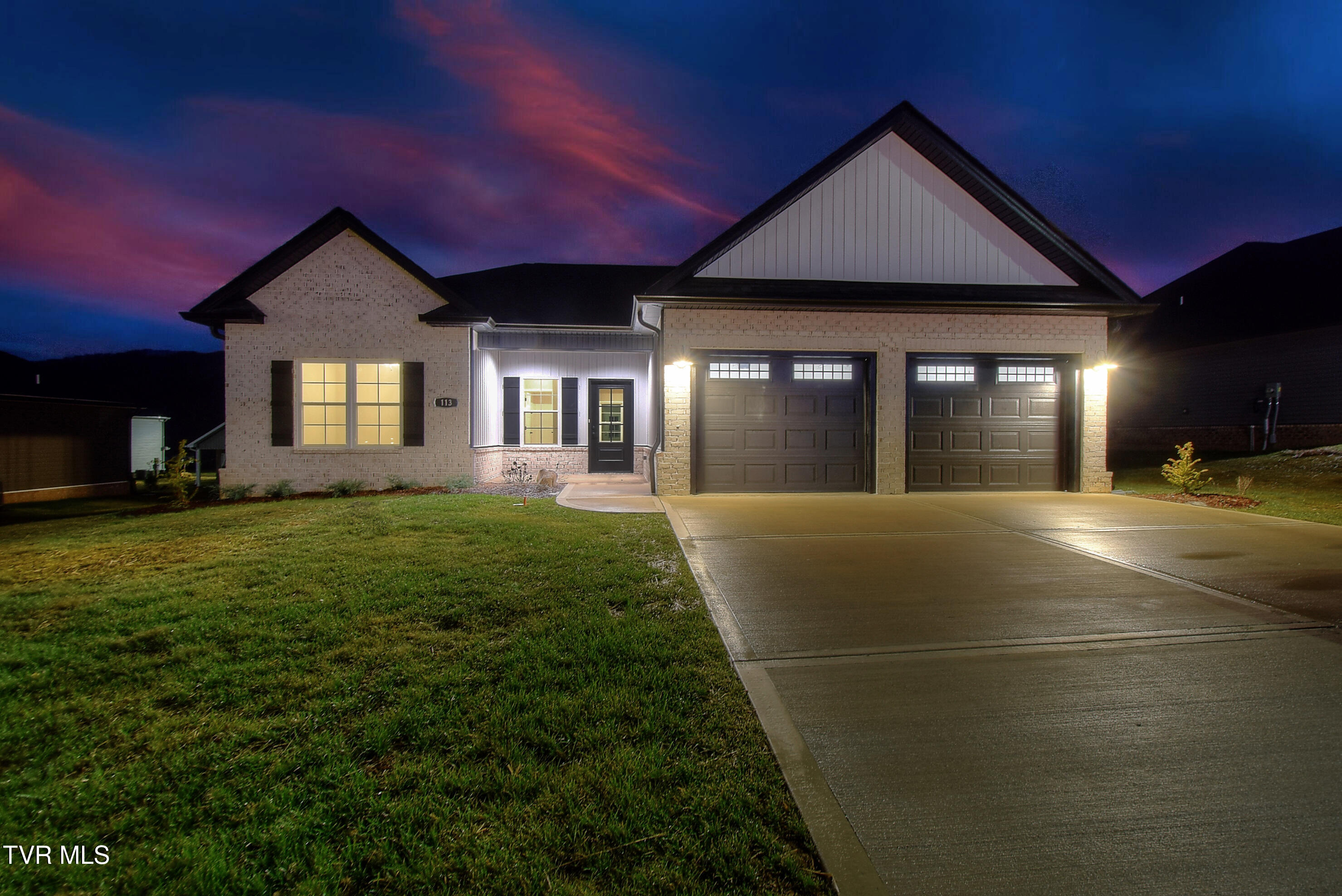 113 Ervin Loop Erwin, TN 37650 - Photo 2 of 40 1